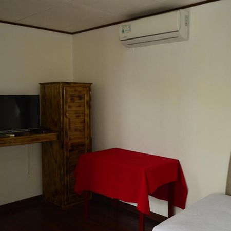Hotel Sierpe River- Oleaje Sereno المظهر الخارجي الصورة