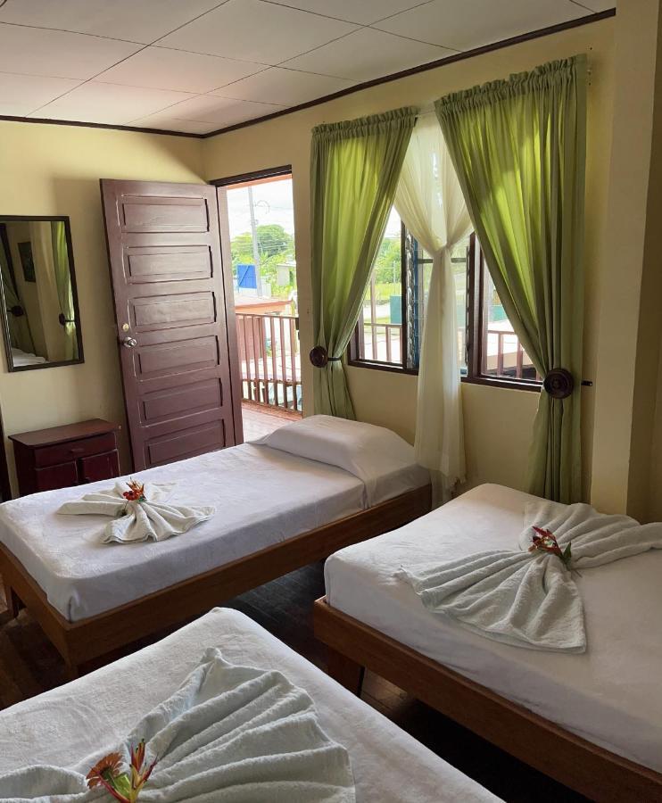 Hotel Sierpe River- Oleaje Sereno المظهر الخارجي الصورة
