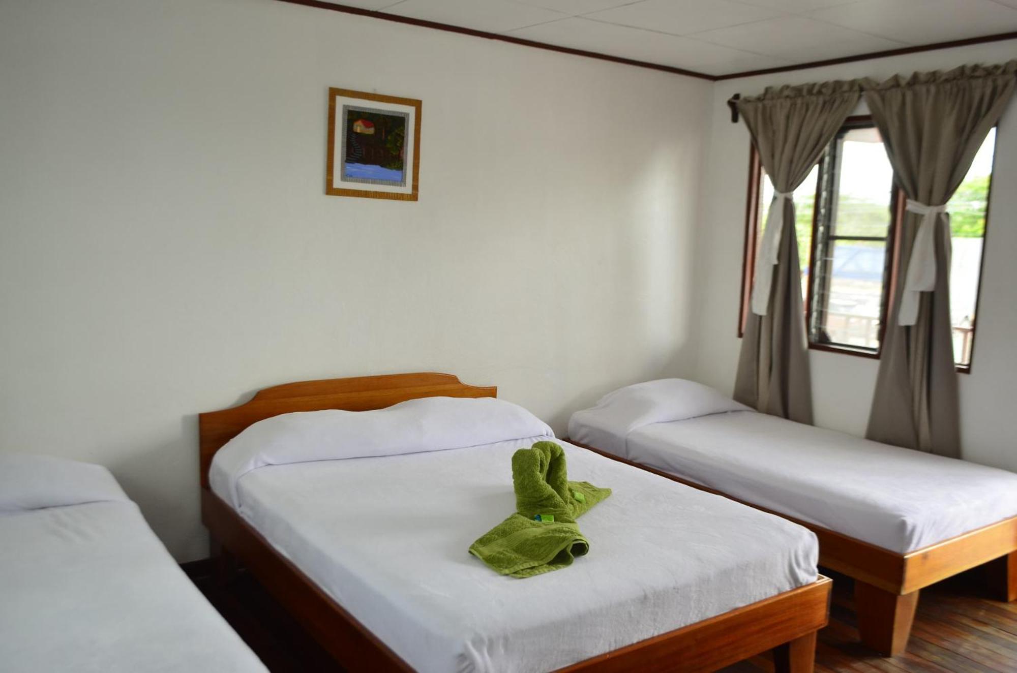 Hotel Sierpe River- Oleaje Sereno المظهر الخارجي الصورة